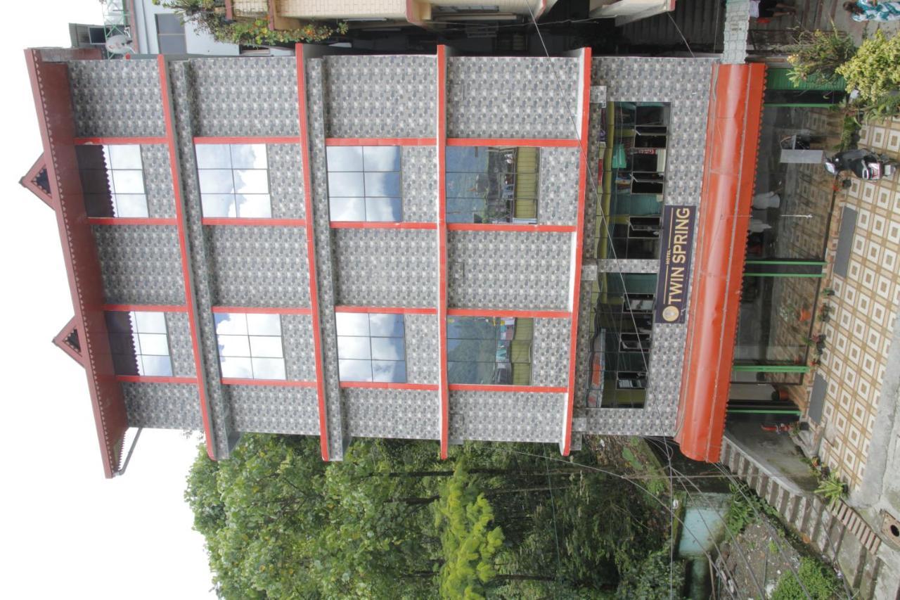 Hotel Twin Spring à Gangtok Extérieur photo