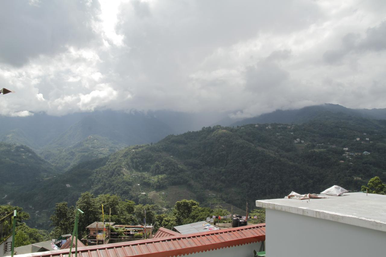 Hotel Twin Spring à Gangtok Extérieur photo